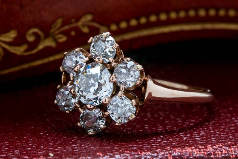 Tips for Buying Vintage Engagement Rings