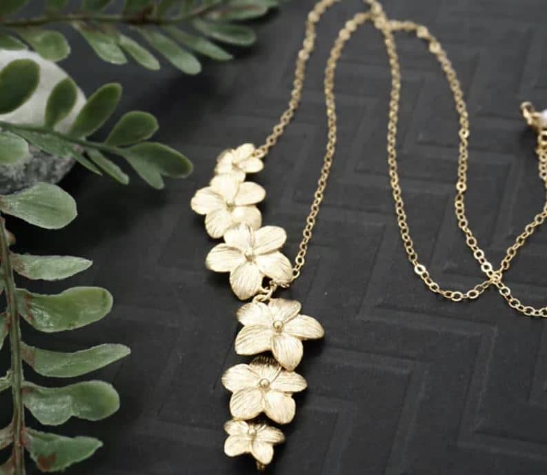 Nature inspired necklace with leaves and flowers