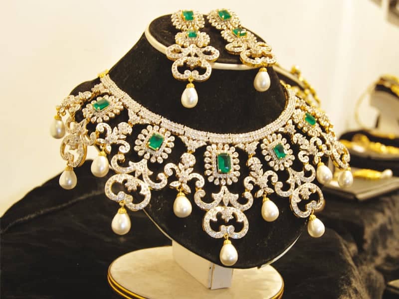 Mughal Empire Jewelry